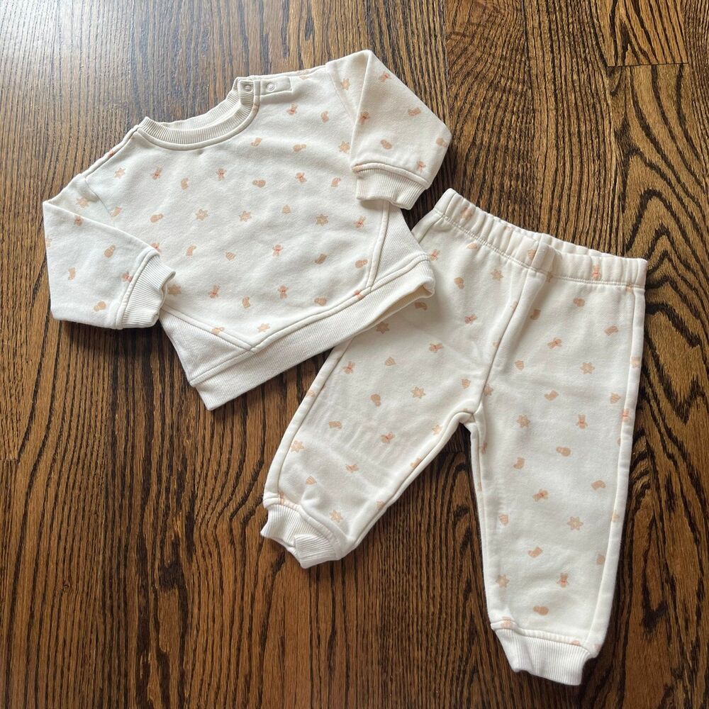 Cloud Island Sweatshirt and Jogger Set - Ginger Bread Cookie Print (6-9M)